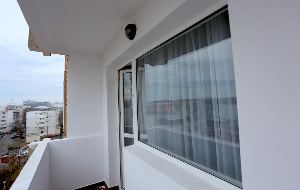 Soho Apartment Near Ceronav Galaţi Buitenkant foto